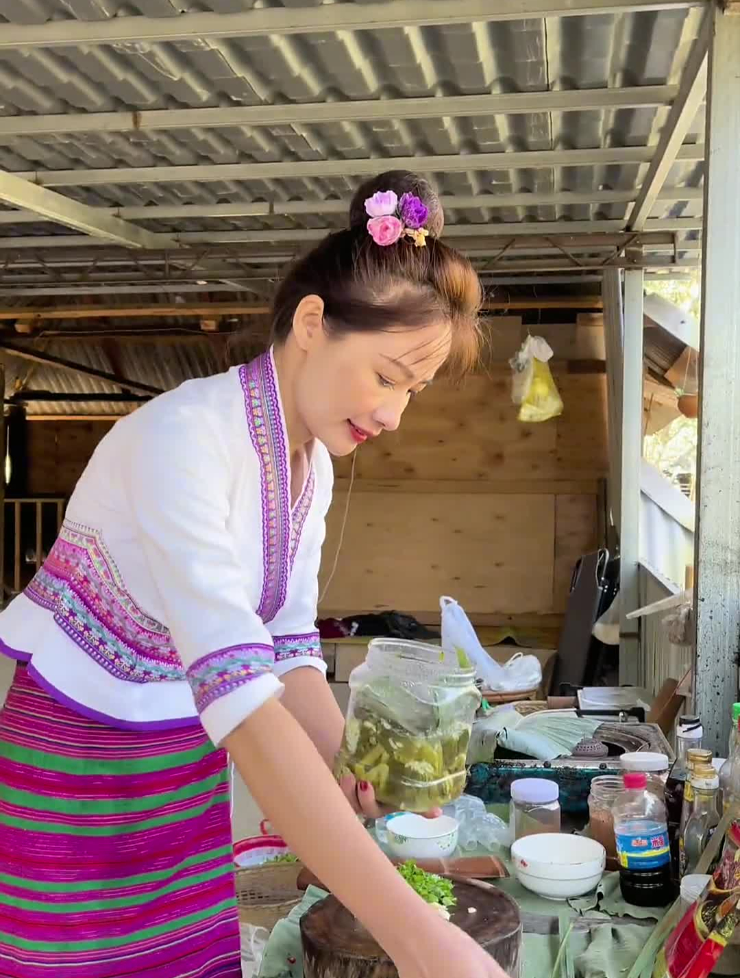 傣族地方特色美食傣家水腌菜,味道酸酸爽爽的