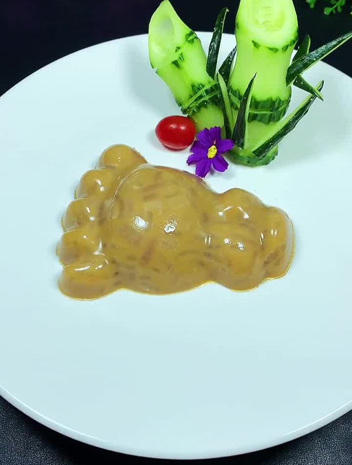 皮冻熊掌,Q弹劲道有嚼劲,蘸上自己喜欢的酱料味道更美