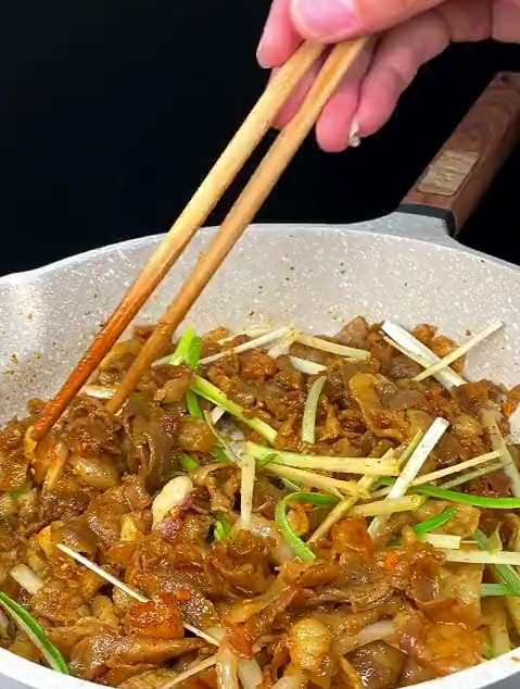羊肉卷这样做比涮火锅更好吃,做法还简单,不信你试试