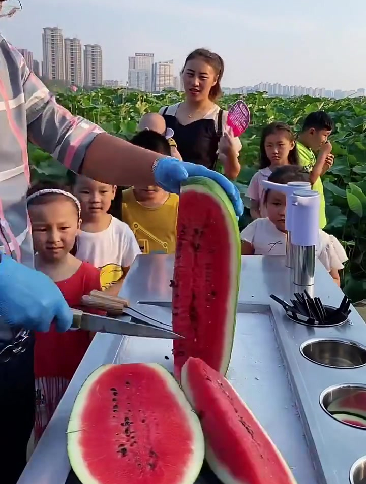 去旅游发现的炒酸奶,一份才20,原来是有原因的