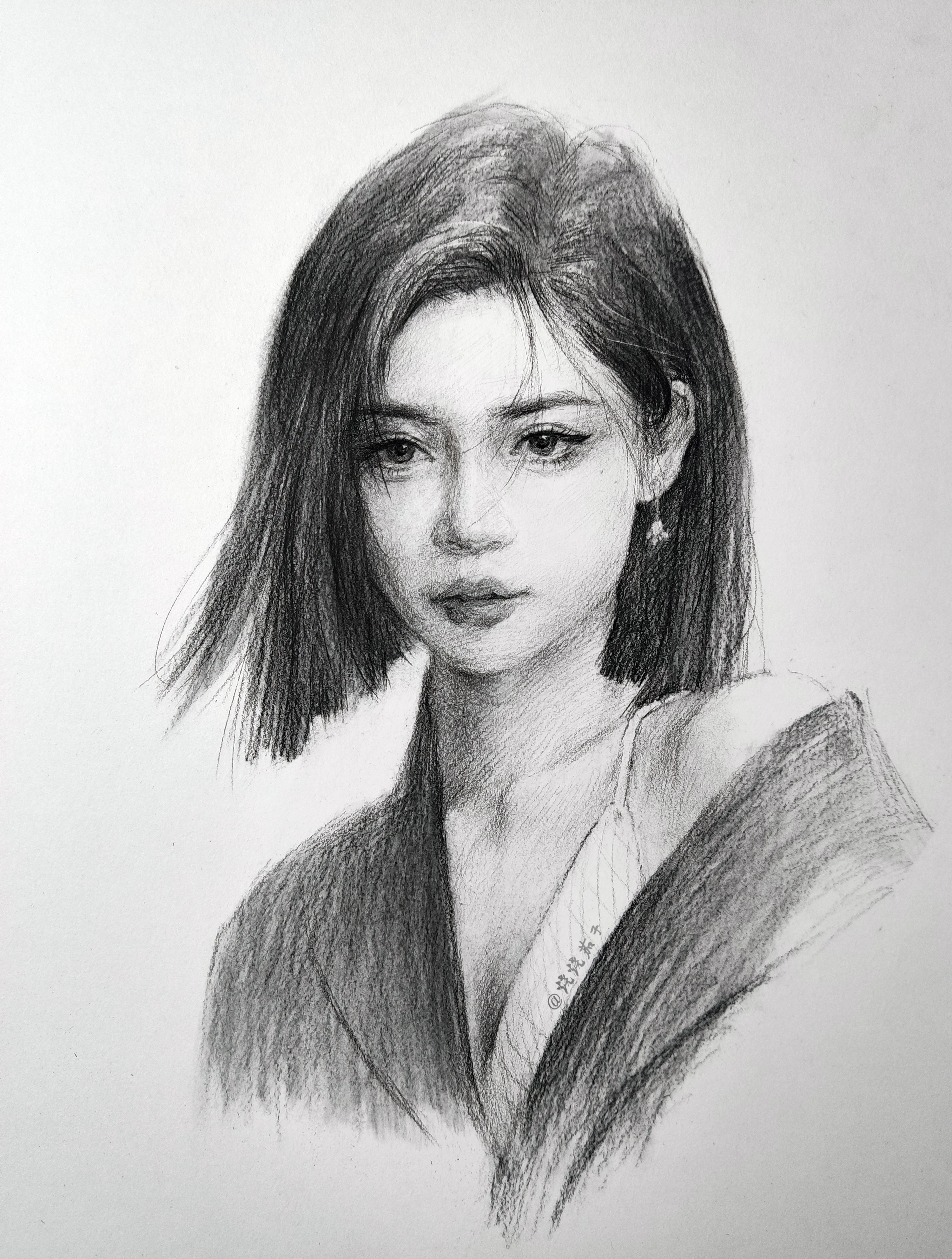 「烧烧茄子」素描头像,人像如何画出美感?美术生收藏必备!