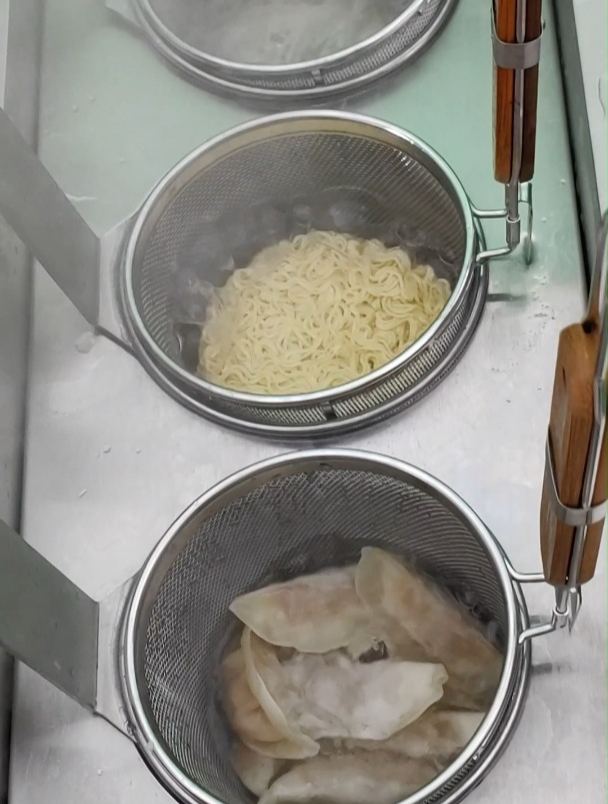 早餐店升降煮面炉,煮面煮粉煮麻辣烫好帮手