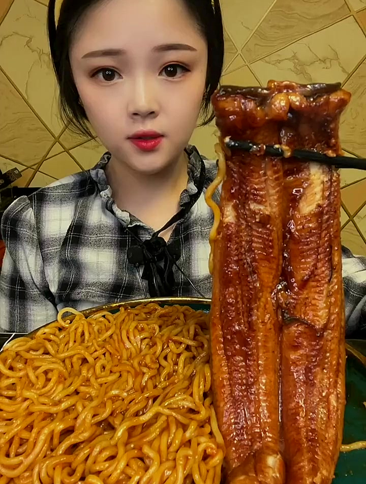 鳗鱼火鸡面。是真的很好吃