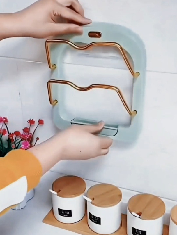 这个多层架子重点是能放锅!当然也可以放杂物,放调料