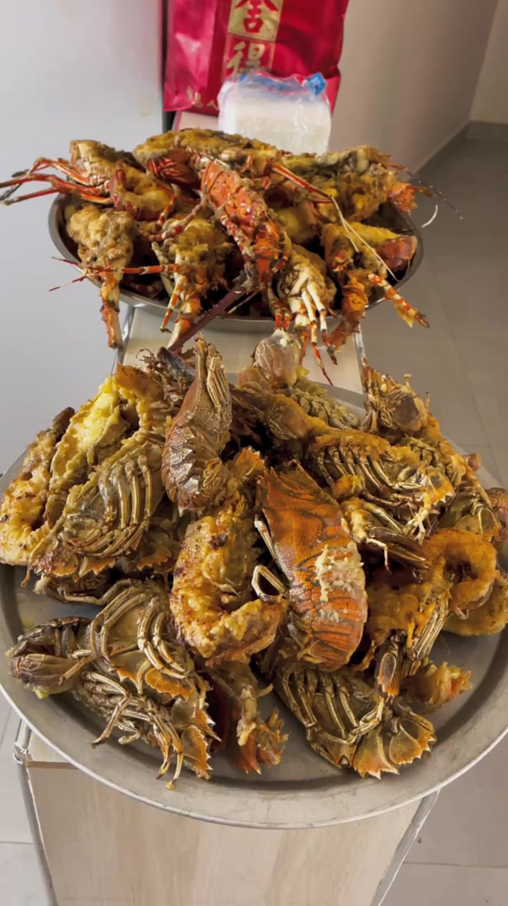 波士顿龙虾 非洲桑给巴尔岛,非洲 买点大龙虾请老娘吃大虾