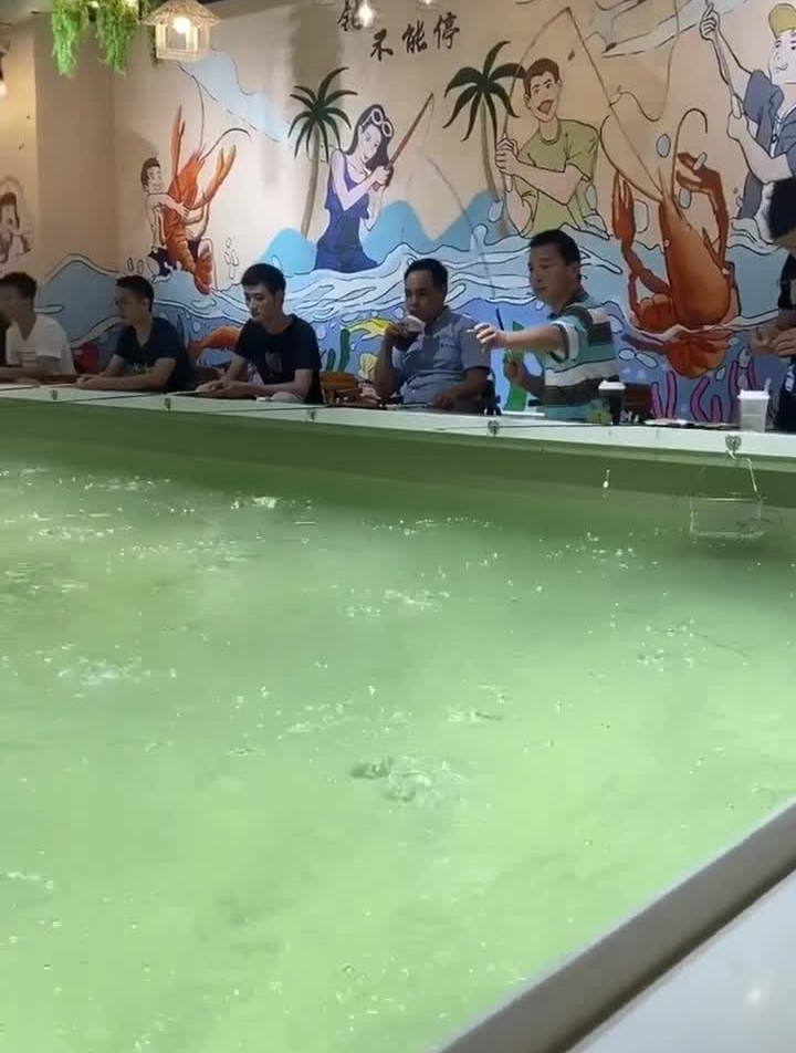 黄岐有家300㎡室内恒温钓虾馆!全场罗氏虾任你钓趣味美食计划