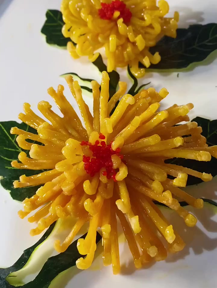 大赛获奖菜品,鸡肉做的菊花,适合中职高职比赛,欢迎交流