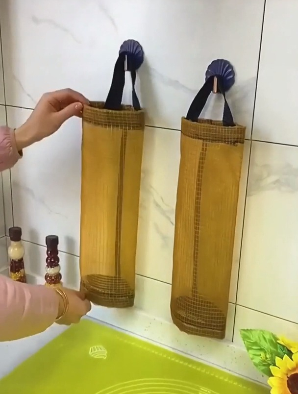 买菜的塑料袋舍不得丢,用这个垃圾袋收纳袋,家里整洁又美观!