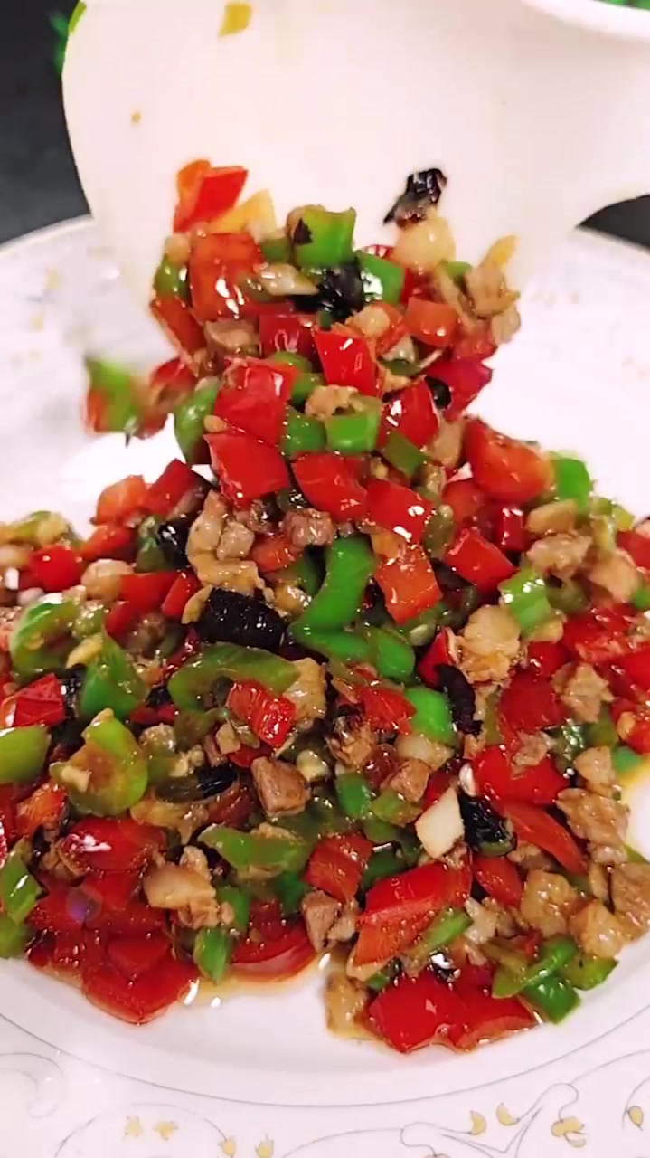 下饭菜辣椒炒肉沫做法教程!