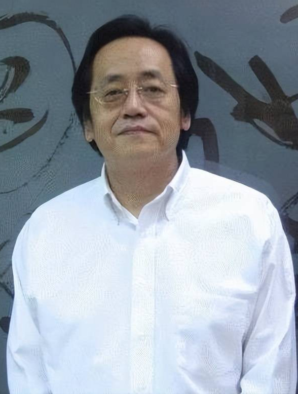 倪海厦谈:治疗胃痛、恶心等所有的胃病,一个穴位就够了!