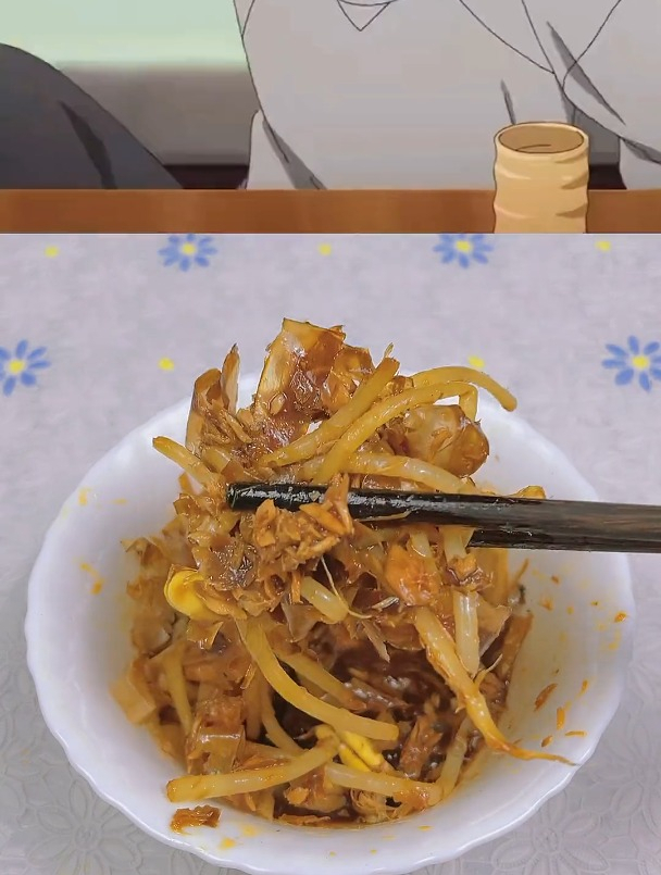加藤家特制的吞拿鱼伴豆芽