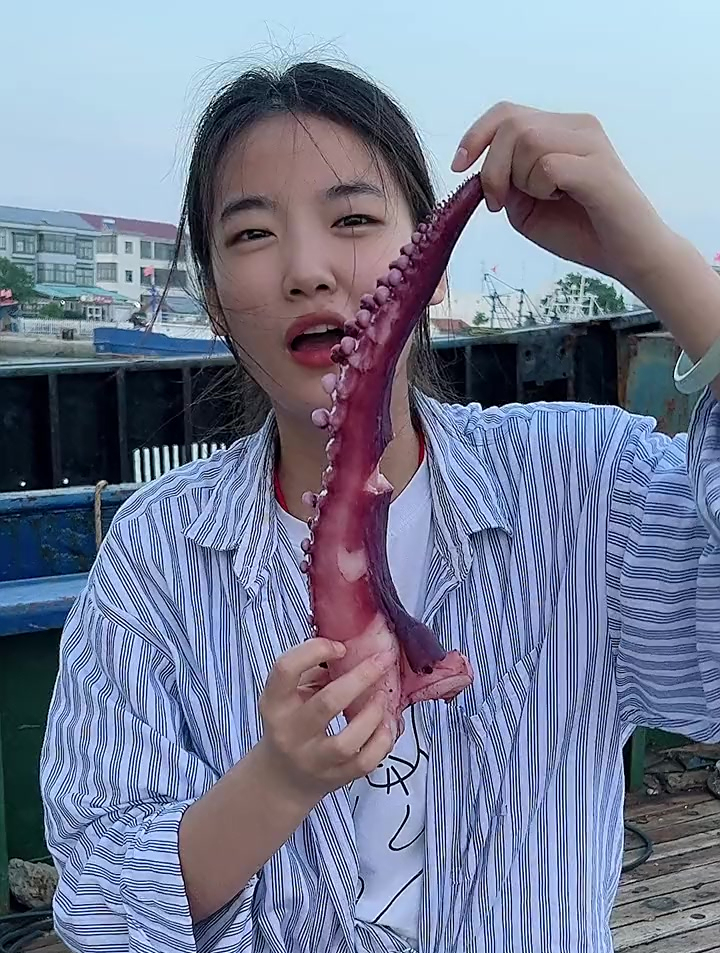 海鲜水产新鲜章鱼足冷冻大章鱼爪野生大章鱼脚八爪鱼足鱿鱼腿刺身