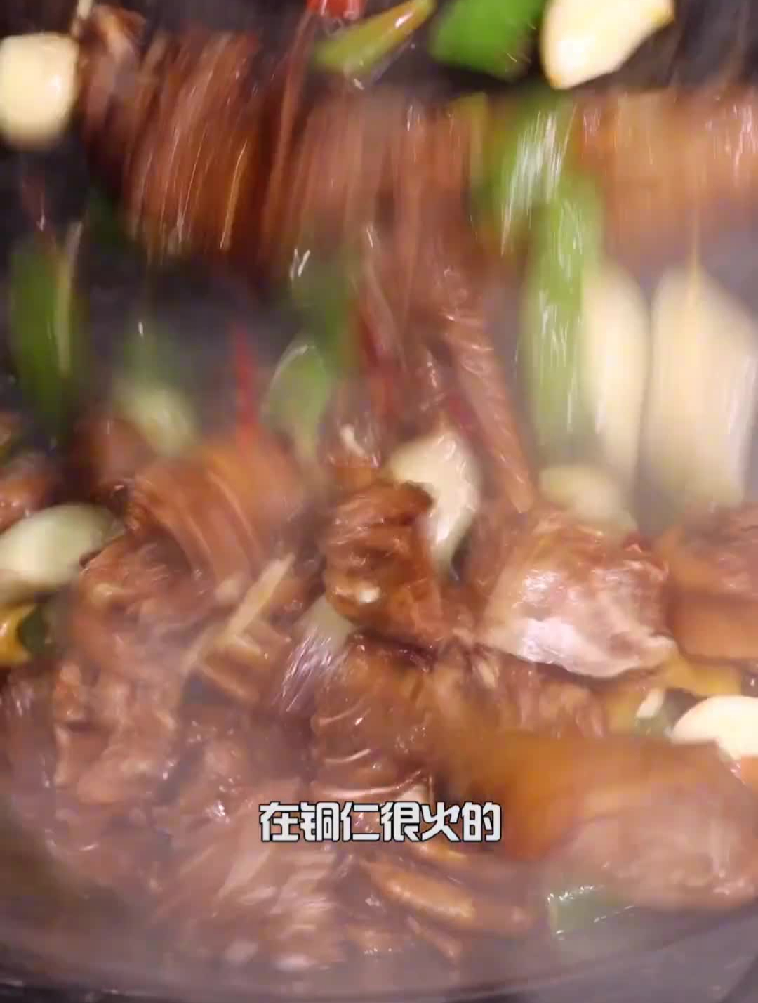 贵阳也可以吃到铜仁超火的茶油鸭啦,好吃又便宜,人超多!