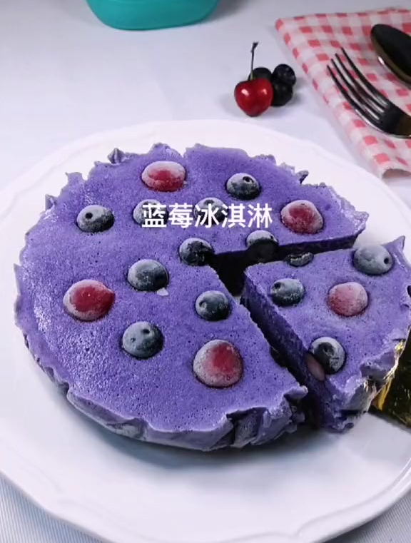 不用淡奶油不用酸奶就能做的蓝莓冰淇淋