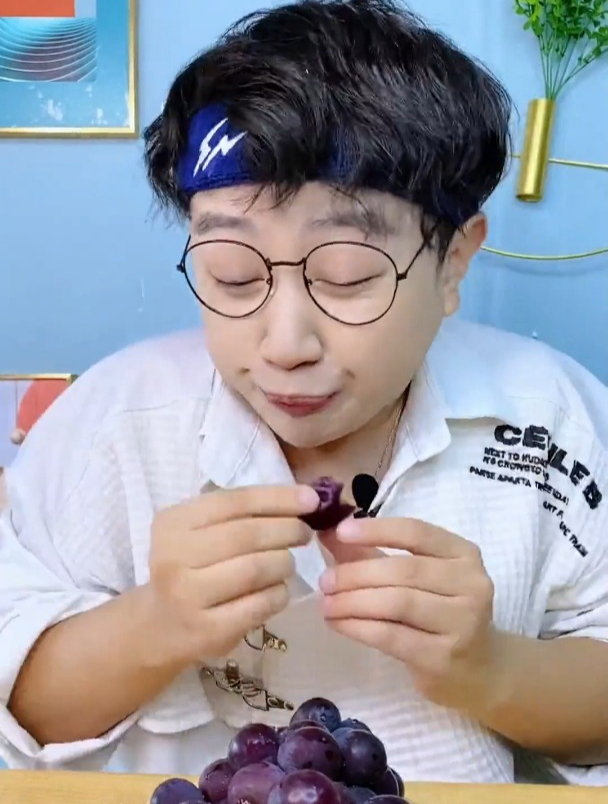 留下你的emoji表情包,我来吃!