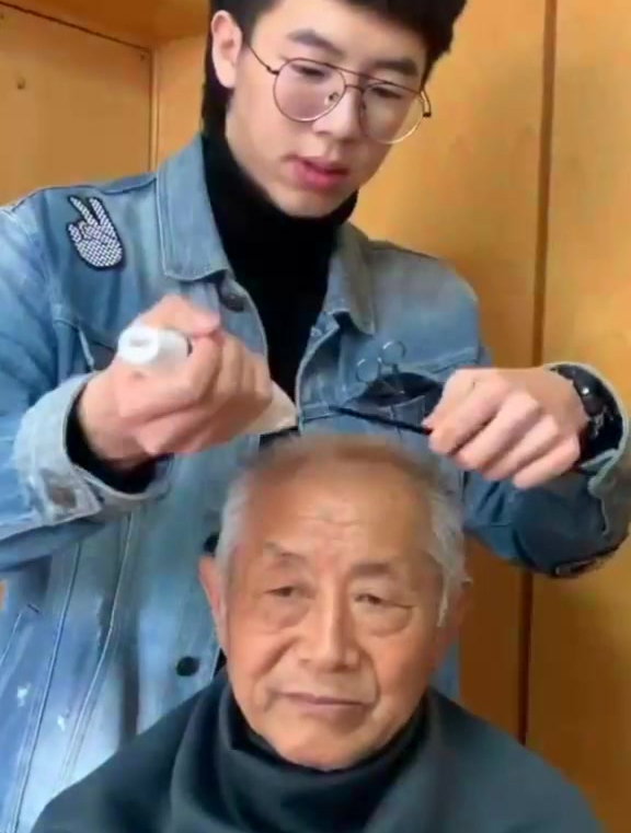 叫我老师就好!