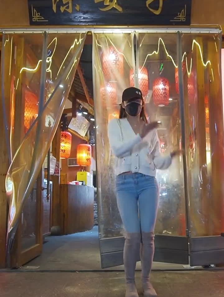 在绝味虾霸128元就能吃一顿4个人的餐?