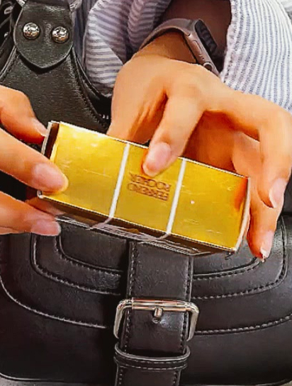 外国进口金色巧克力,包装纸会含有黄金吗?火烧验真假