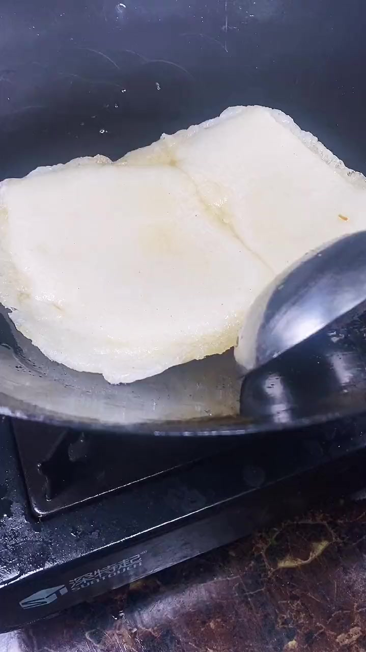 火遍浙江台州大街小巷的名小吃鸡蛋麻糍