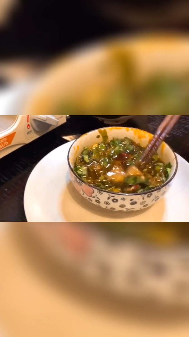 火锅,是一群人的冒菜;冒菜,是一个人的火锅