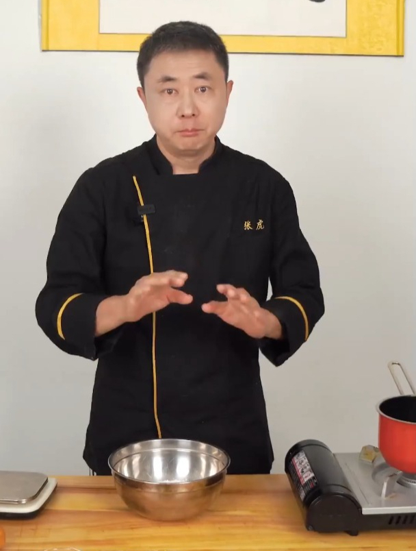 不用美食博主,你也能做的天鹅酥来了