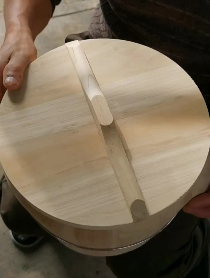 有吃过木桶蒸的米饭吗?每个地方蒸饭方法各有不同