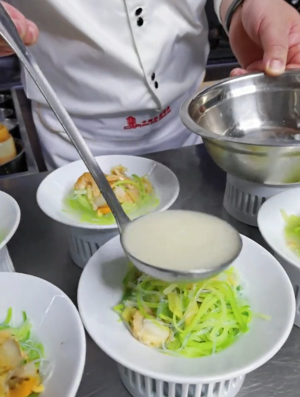 虾干全贝萝卜丝汤-美食教程,家常菜 -好食材好味道