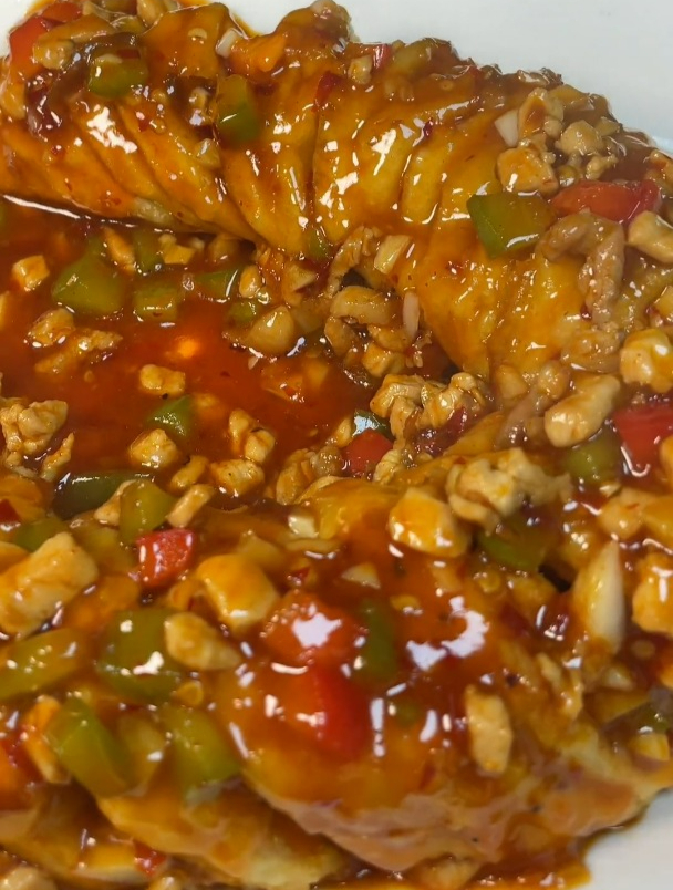 普通的食材也能做出高档宴会菜品-鱼香茄龙