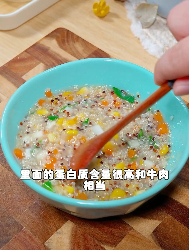 藜麦新吃法,放在早上吃,根本吃不腻!三色藜麦