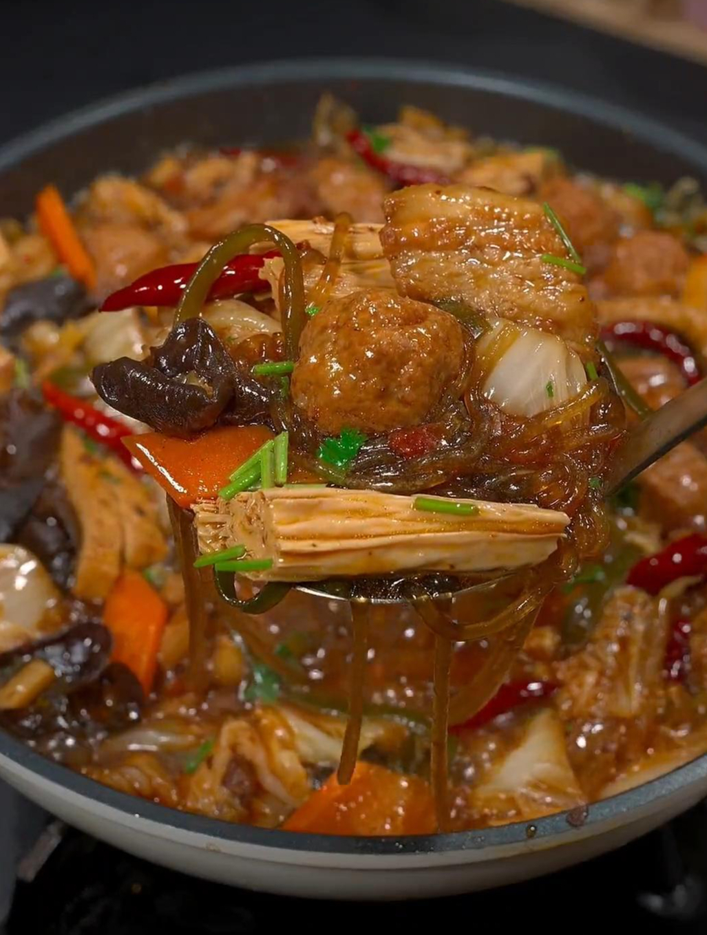 这样炖的丸子烩菜全家都爱吃