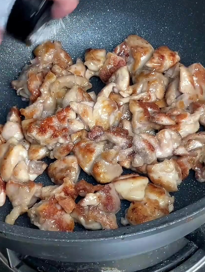 这个葱烧鸡腿肉满满的都是蛋白质
