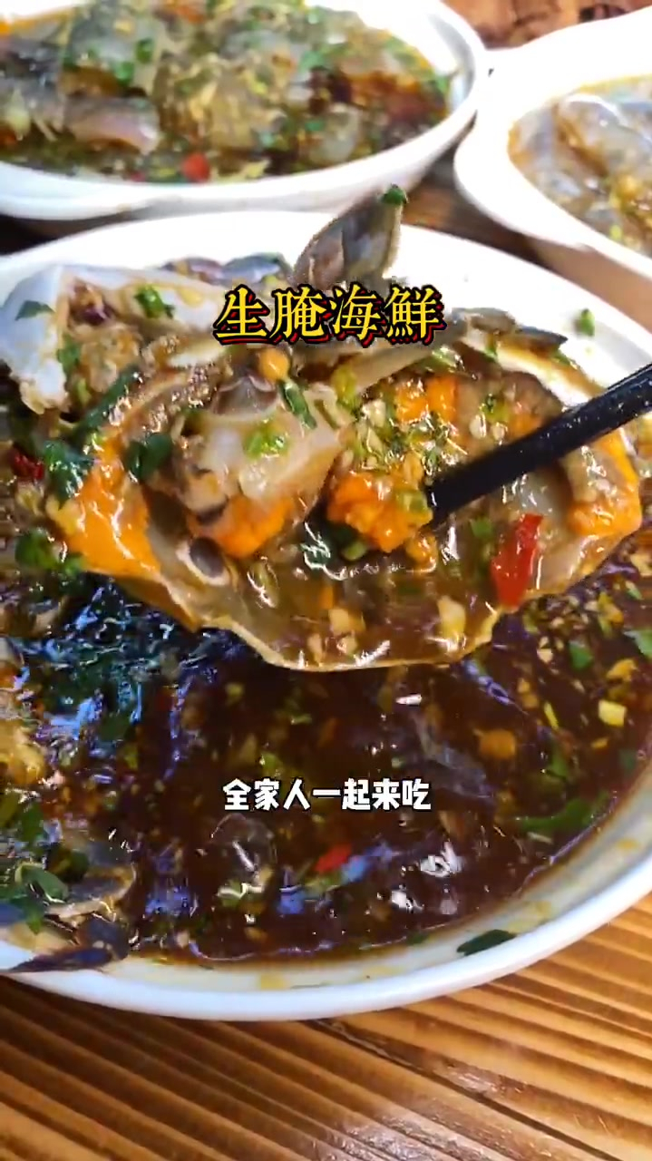 用一整只鹅做的全鹅宴火锅,藏在城中村里