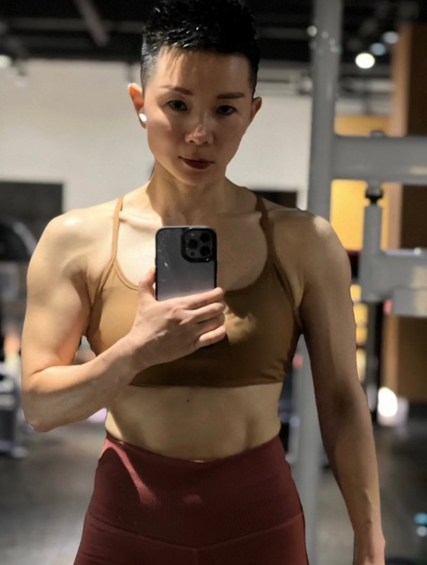 健身壁纸:你看这世界开满了花