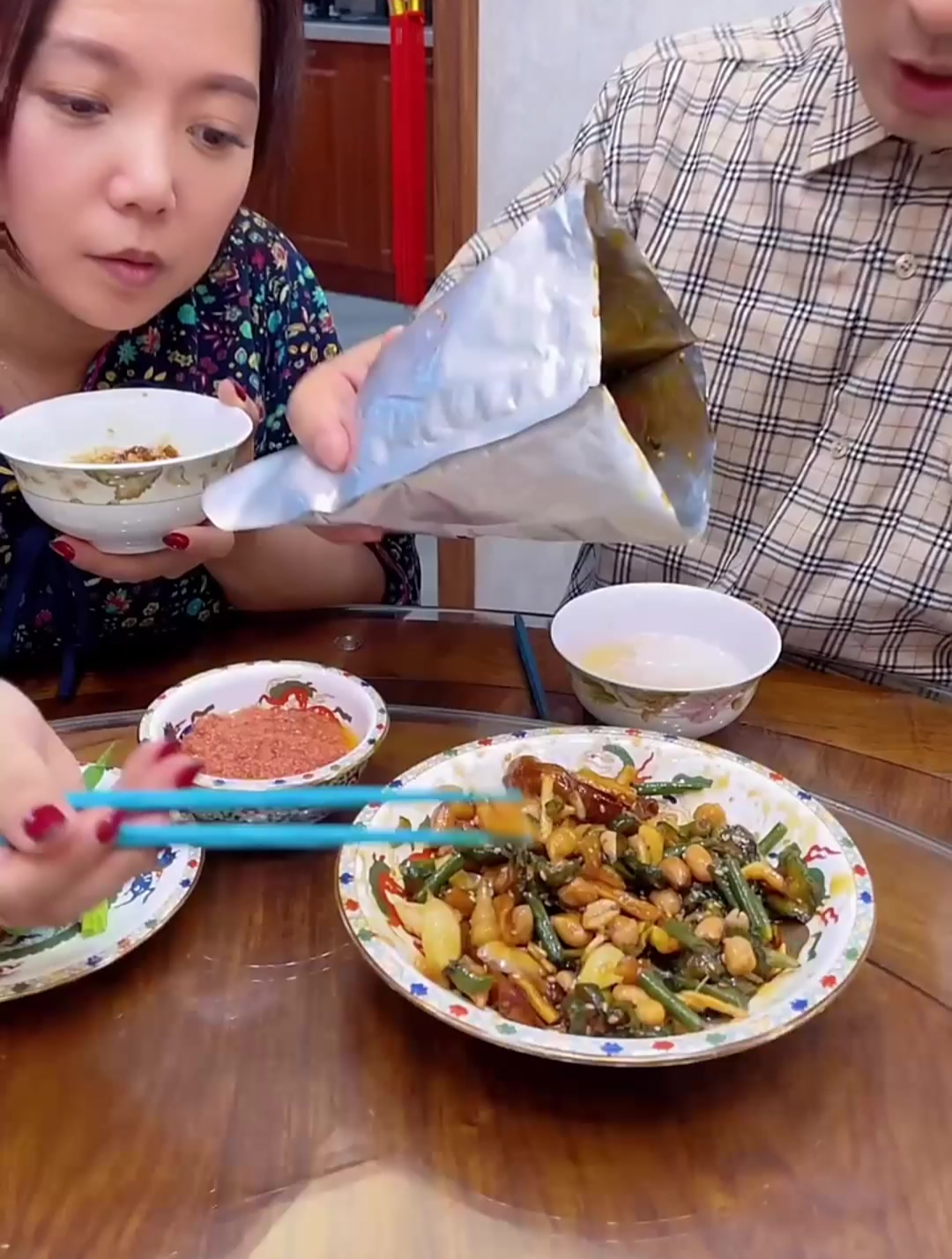 秘制酱八宝菜 厂家直销 现货速发 开味下饭菜 脆嫩爽口