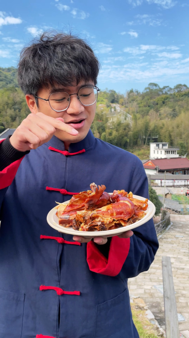 来温州,游雁荡山,逛五马街,吃藤桥熏鸡~