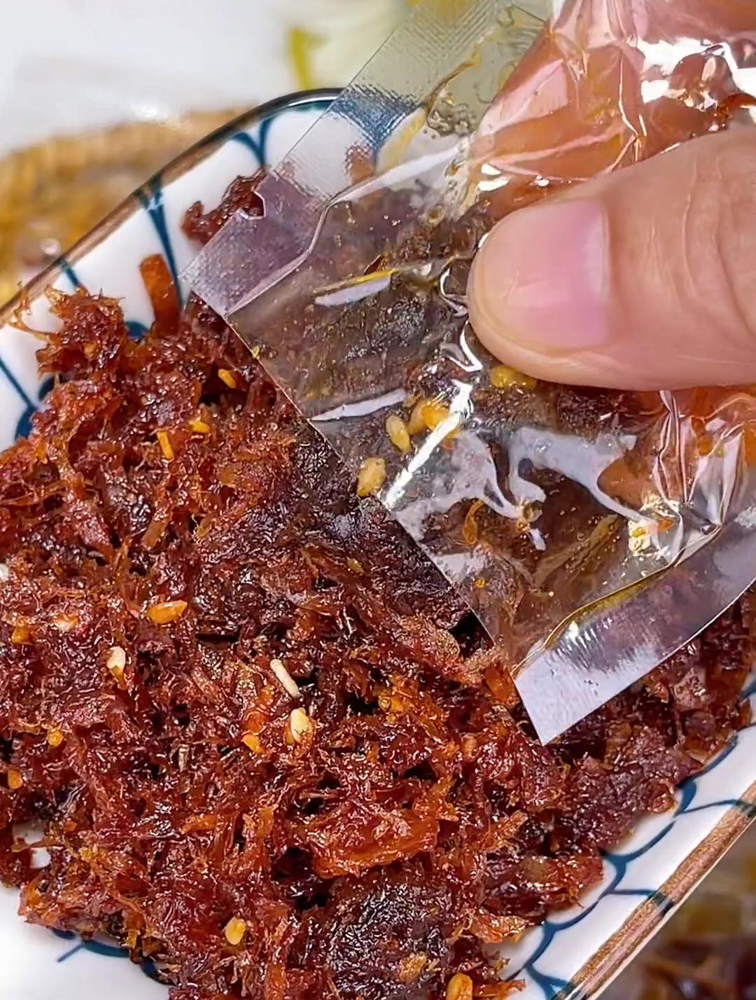 四川特产灯影牛肉丝 香香辣辣很有嚼劲,好吃到根本停不下来!