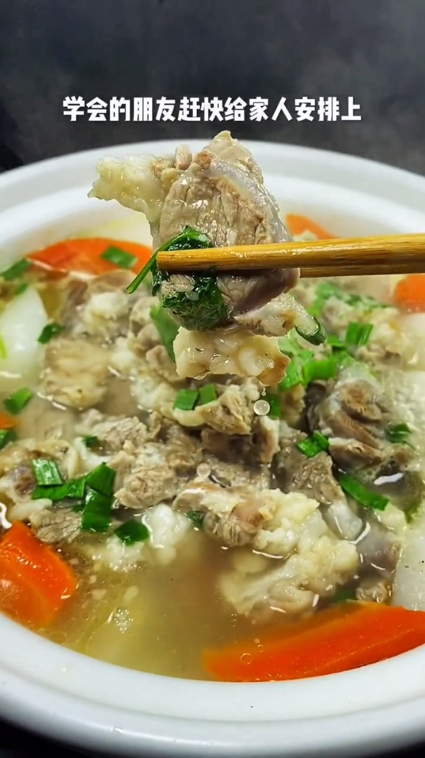 冬至到了,天气越来越冷,一道萝卜炖羊肉让你暖心又暖胃～
