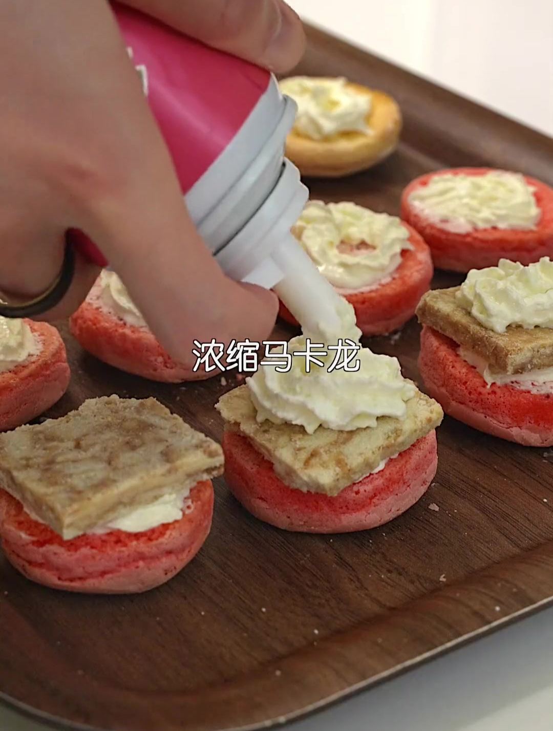 法国煎饼果子一次吃10个辛苦我弟了