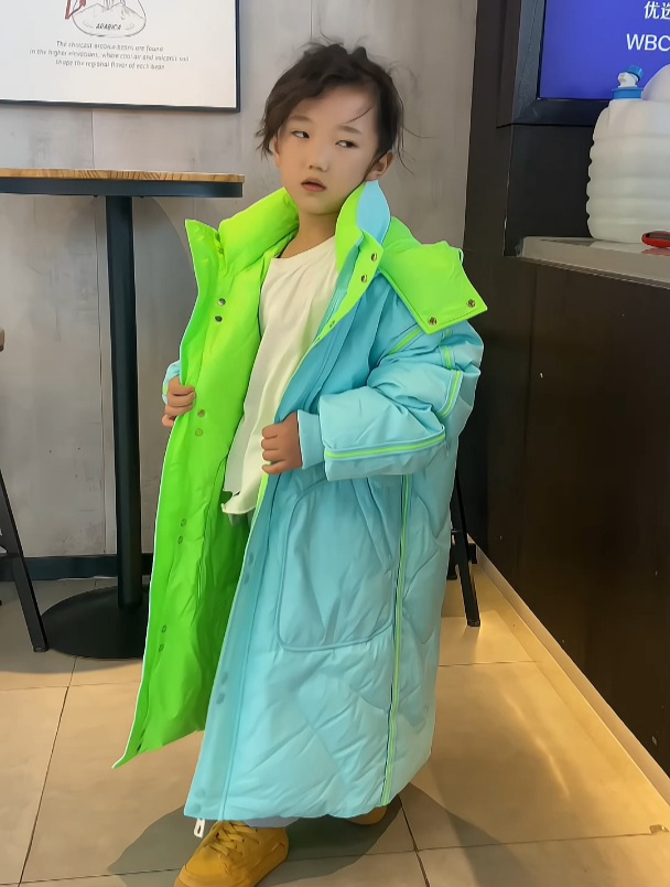 雅鹿儿童保暖中长款加厚羽绒服