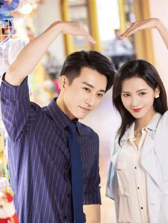 小奶狗发肌肉照诱惑姐姐,这也太会了吧
