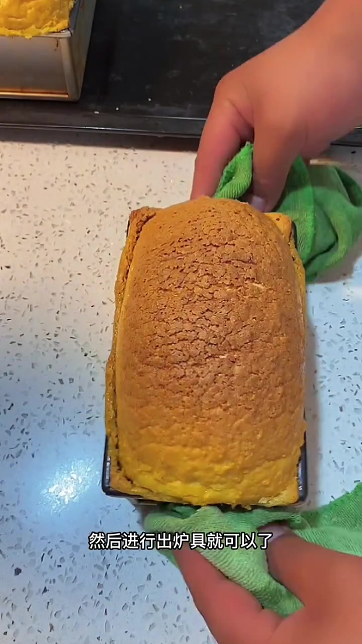 黄金手撕面包
