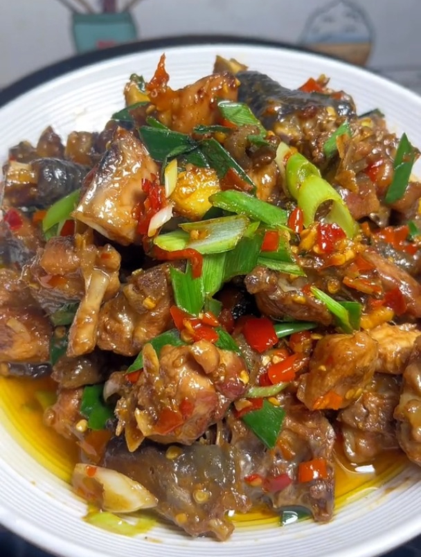 这样做的剁椒鸡,酸中带辣肉中带香,超级废饭,你值得拥有