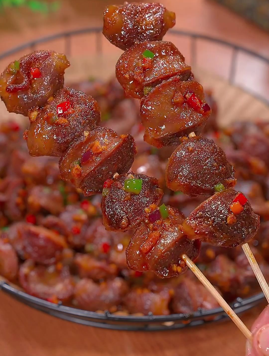 这样做的椒盐鸡胗咸香入味,下酒又下饭