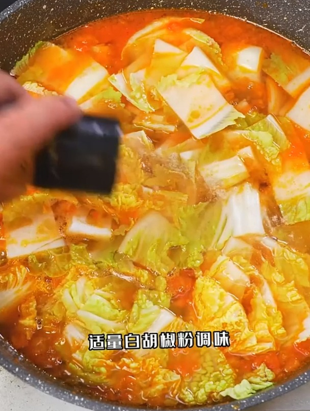 减肥期间很有效的菜 番茄娃娃菜汤吧 营养低脂