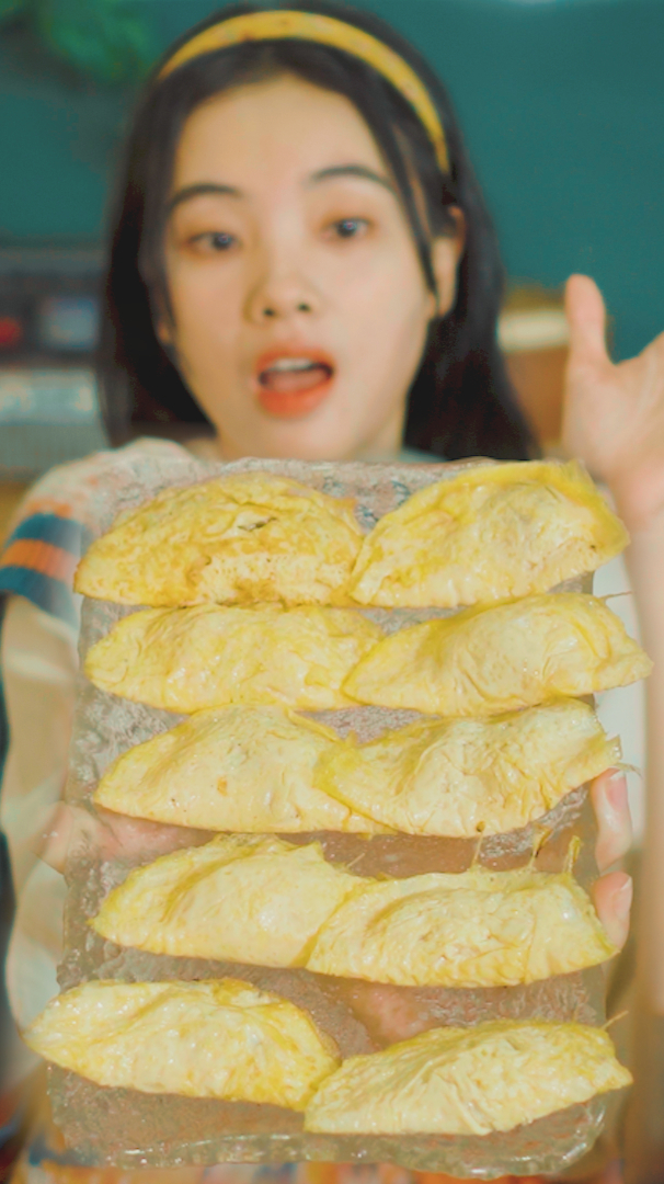 年夜饭之“招财进宝”,一道黄金蛋饺