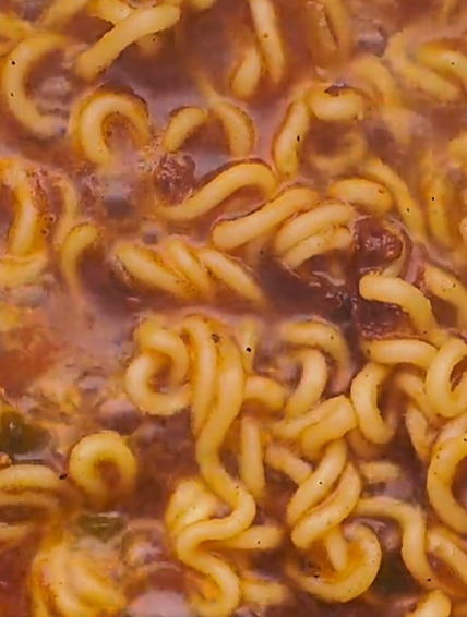 明星推荐!张云雷版泡面,难以抗拒的味道
