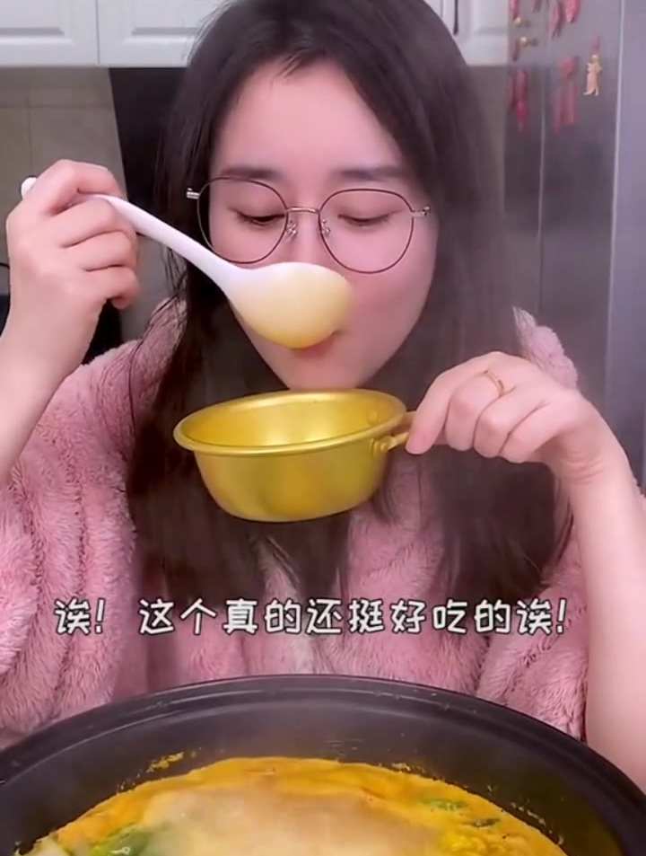 冬阴功汤鲜辣酸爽的正宗泰味,比泡面都简单,冬天来一锅太爽了