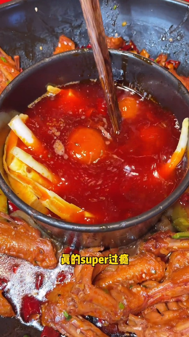说武汉是美食荒漠多少有点离谱 这家鸭爪爪我来过无数次了