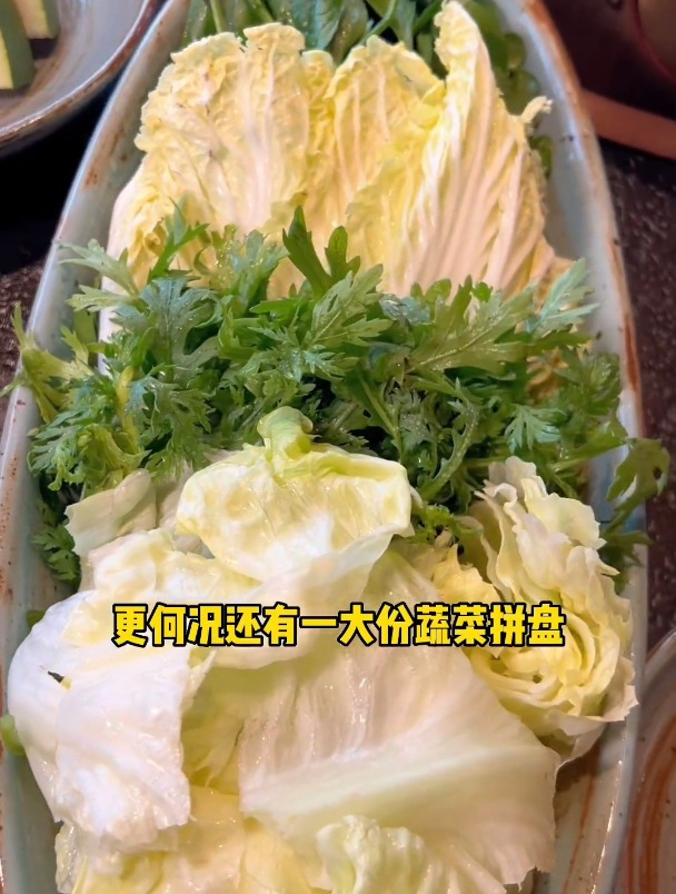 高分好评店铺,可以冲了呀,大冷天的不就得吃个火锅吗?
