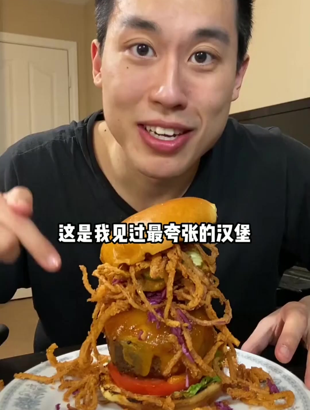 美式烧烤在美国当地到底啥样!最后这个汉堡过于夸张了!